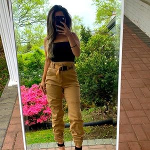 Hollister beige joggers (stretchy material)